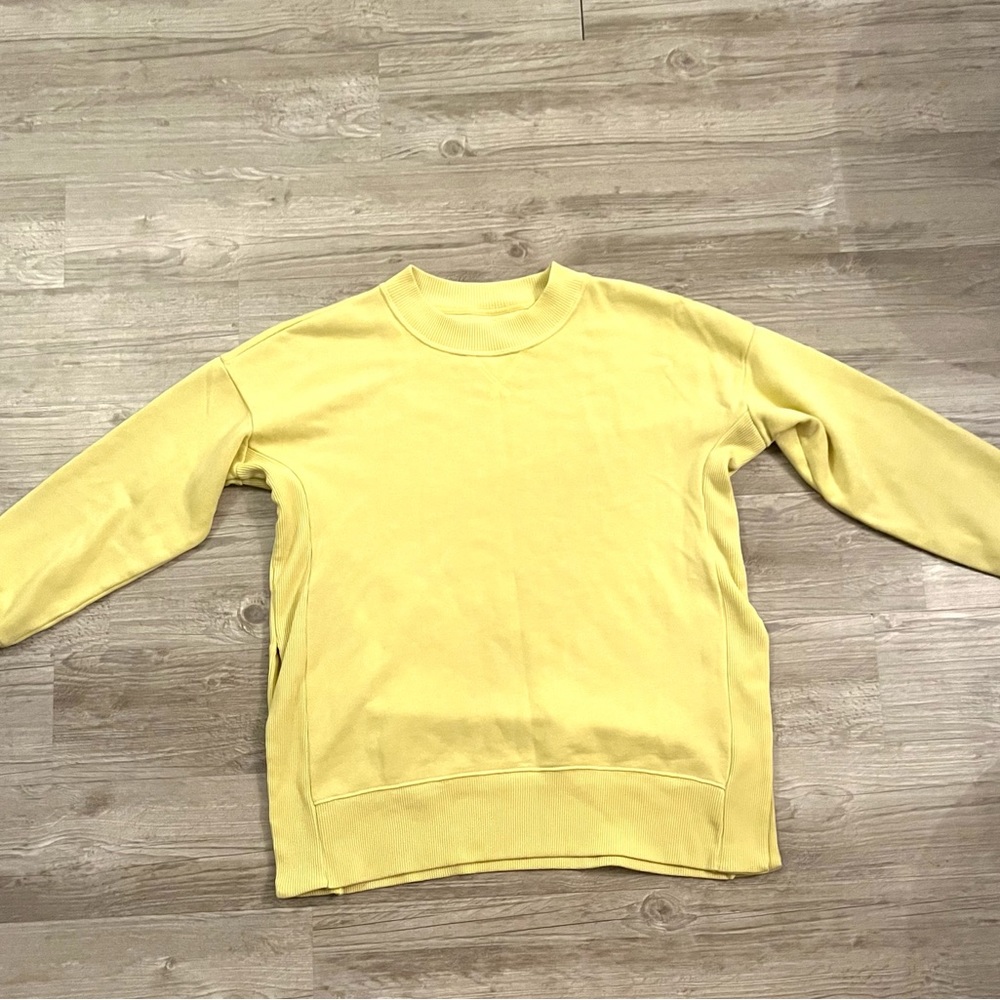 Yellow Aerie crewneck, size small, worn once